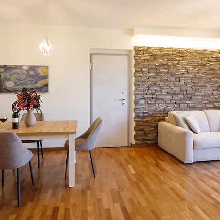 La Dimora Dell'ufficiale Deluxe Apartment *
